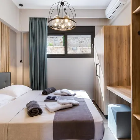 Ionian Hospitality & Apartament *