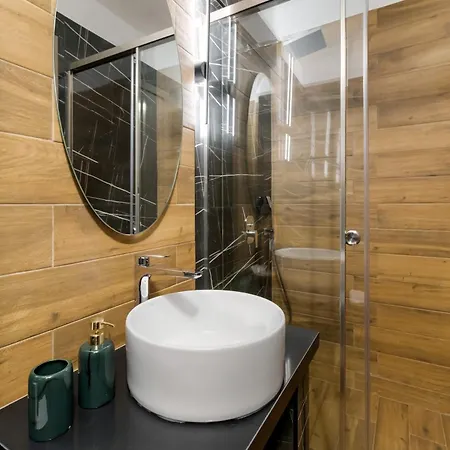 Ionian Hospitality & Nikiana