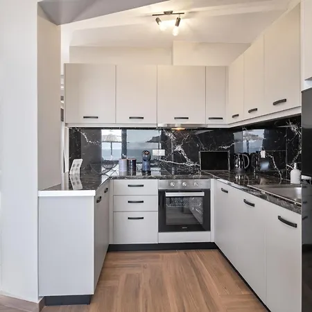 Ionian Hospitality & Apartament *