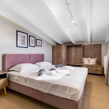 Ionian Hospitality & Nikiana