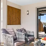 Ionian Hospitality & Apartament *