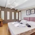 Apartament Ionian Hospitality & *