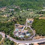 Ionian Hospitality & Apartament *