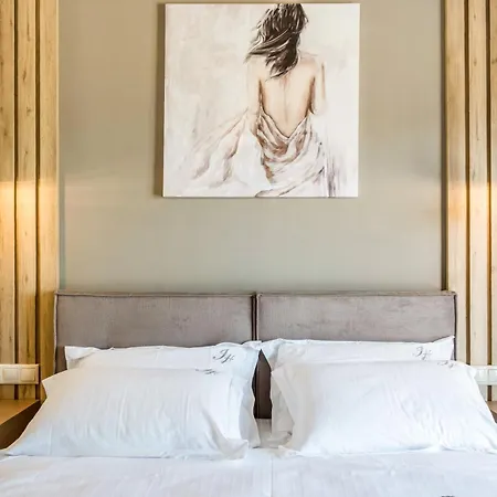 Ionian Hospitality & * Nikiana