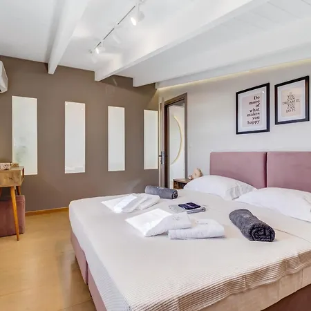 Apartment Ionian Hospitality & *