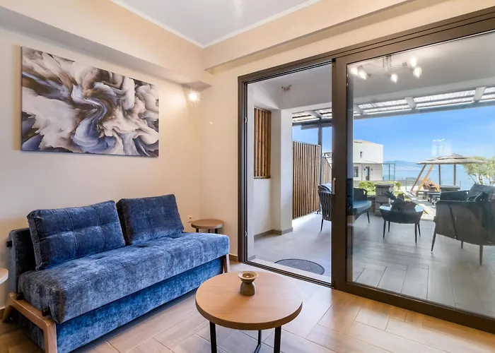 Ionian Hospitality & ניקיאנה