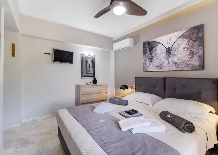 Ionian Hospitality & ניקיאנה